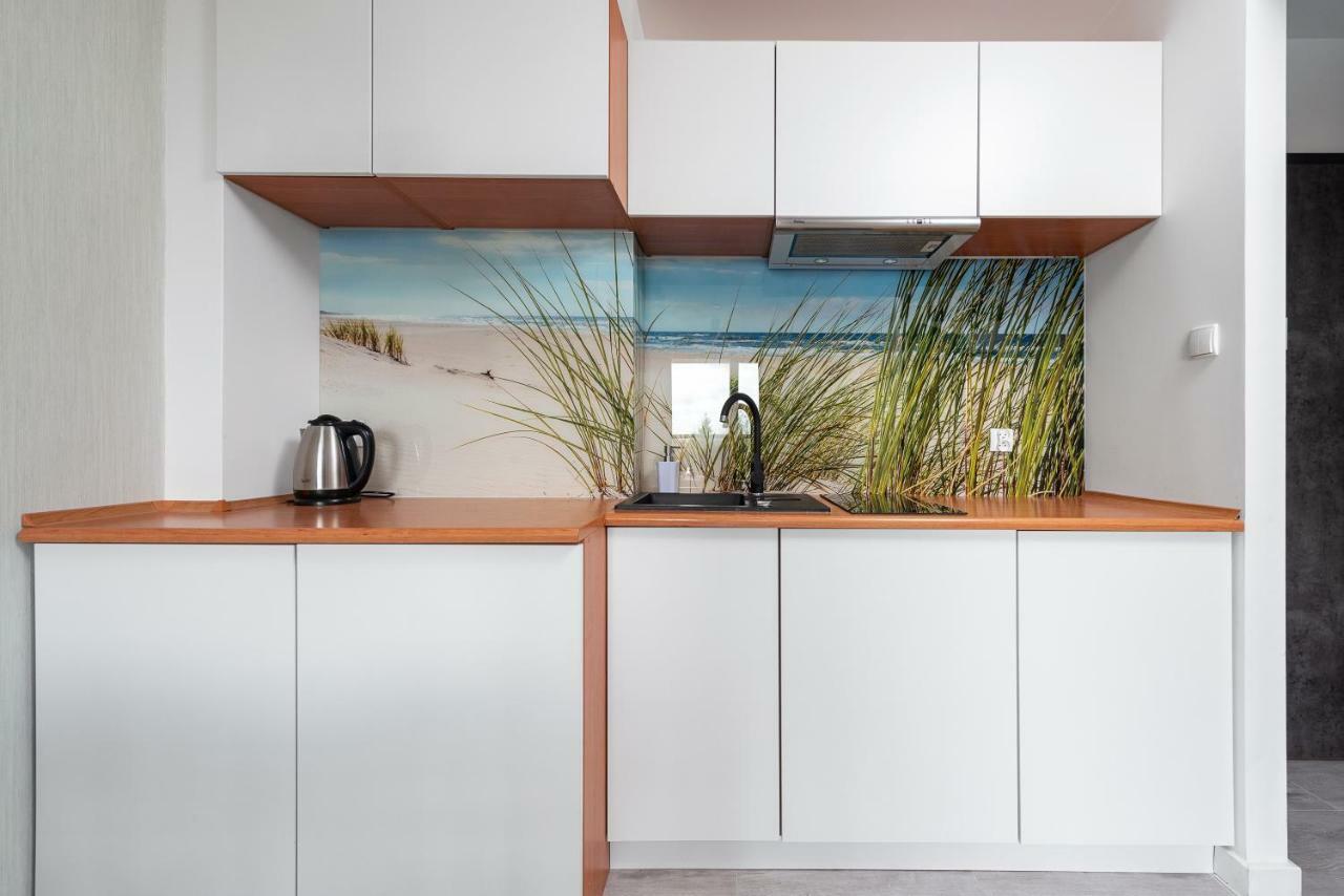 Sea Side Apartment *